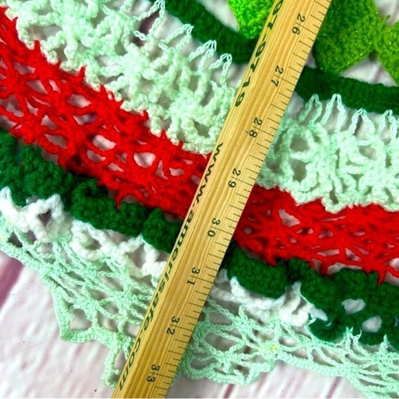 Hand knitted crocheted holiday Christmas doily - Picture 5 of 5